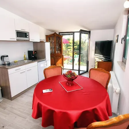 Apartament Keser *