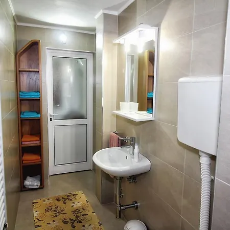Keser Apartament *